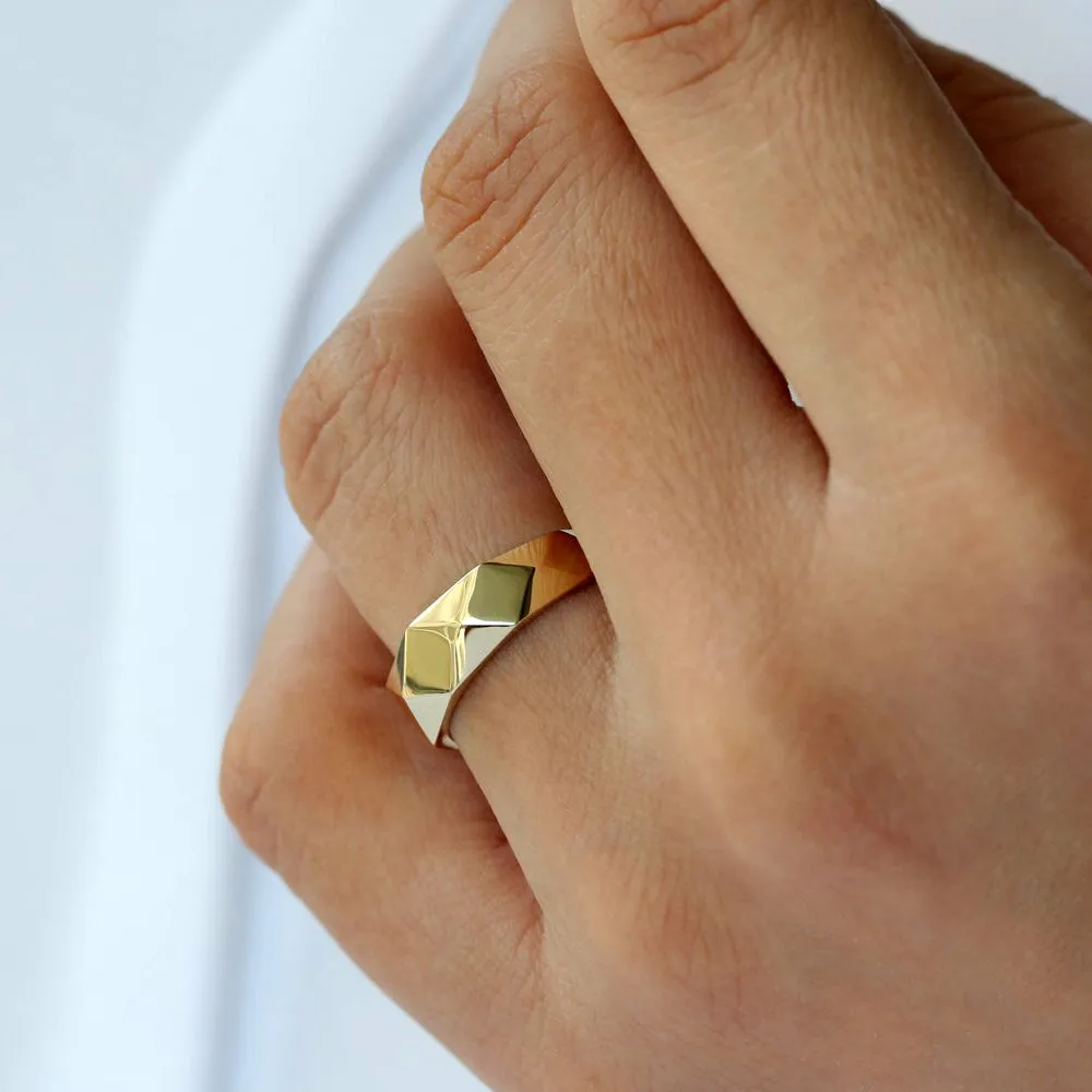 14k Pattern Bold Statement Ring