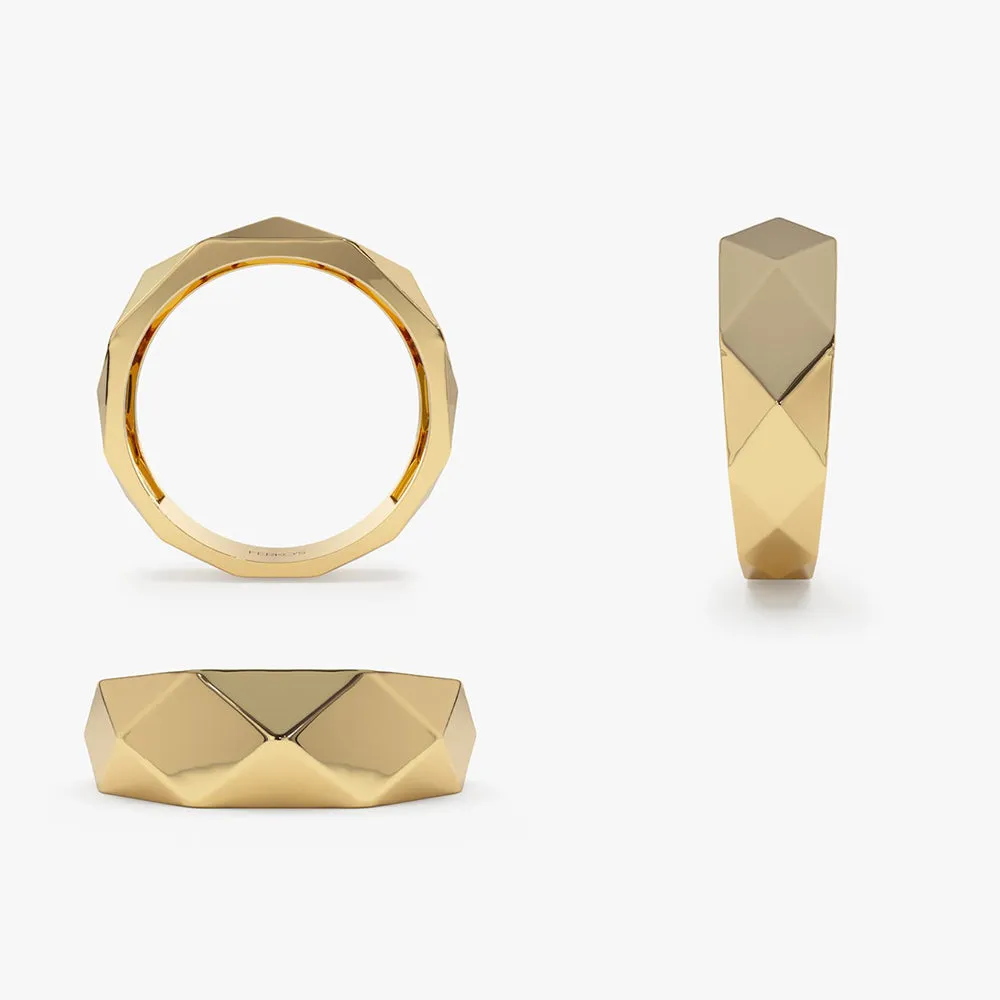 14k Pattern Bold Statement Ring