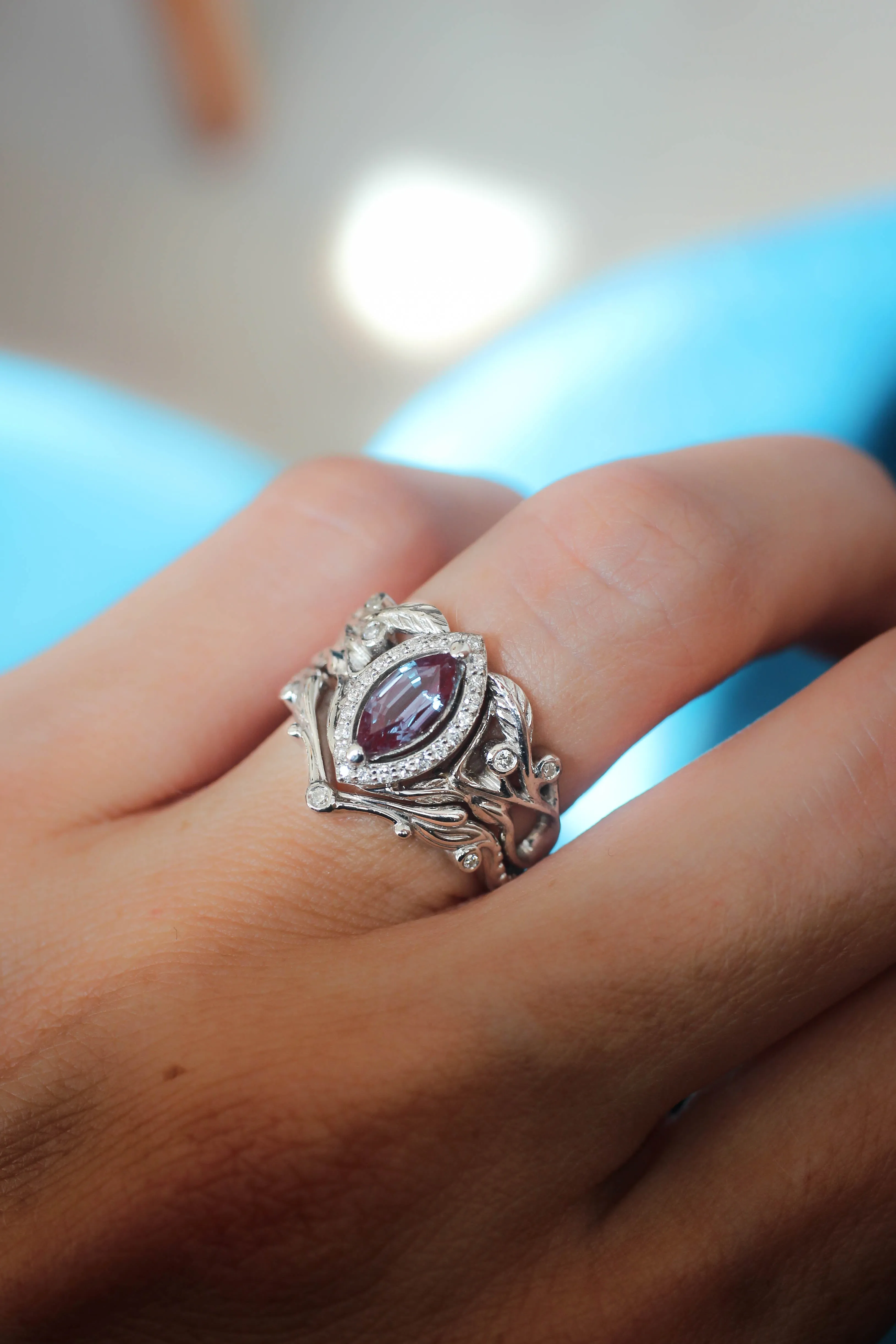 Art nouveau bridal ring set with alexandrite and diamond halo / Callisto