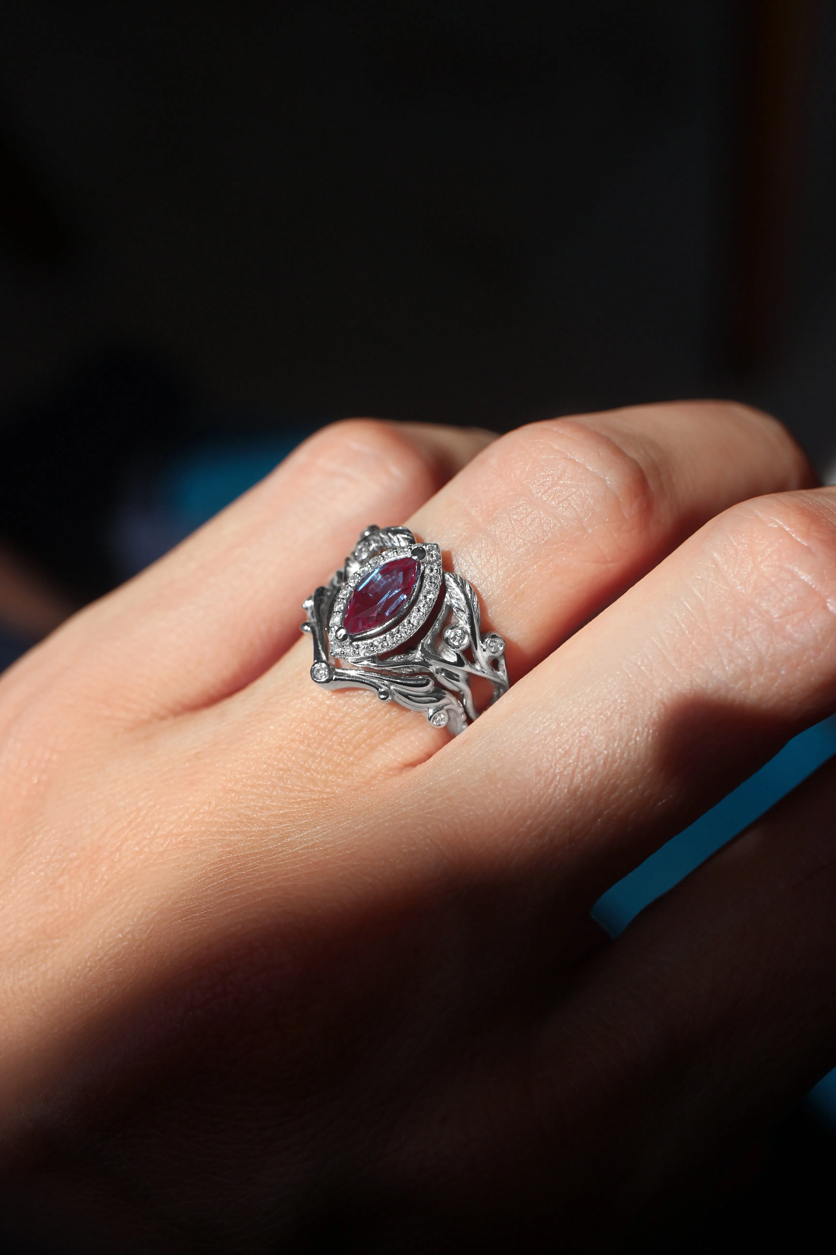 Art nouveau bridal ring set with alexandrite and diamond halo / Callisto