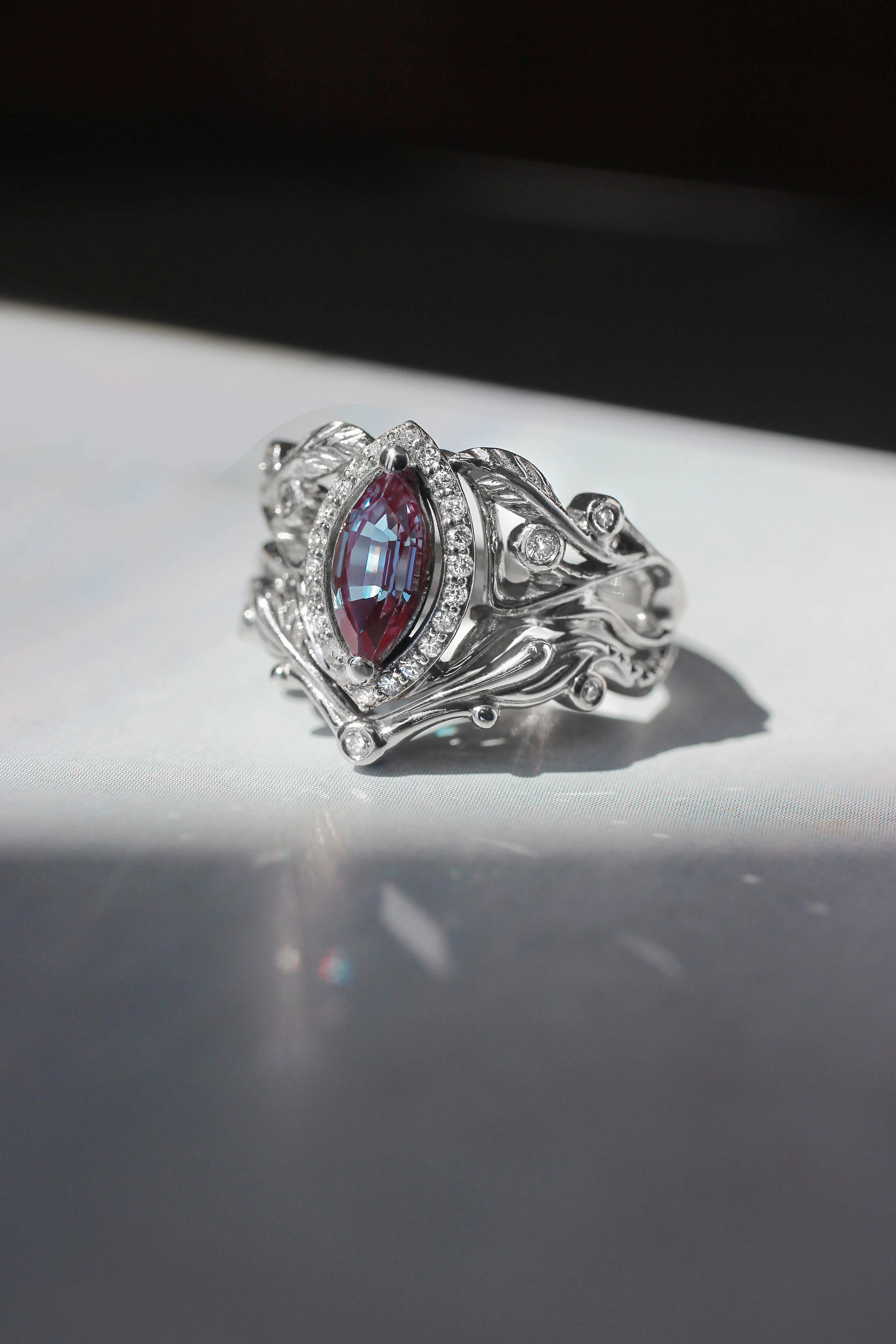 Art nouveau bridal ring set with alexandrite and diamond halo / Callisto