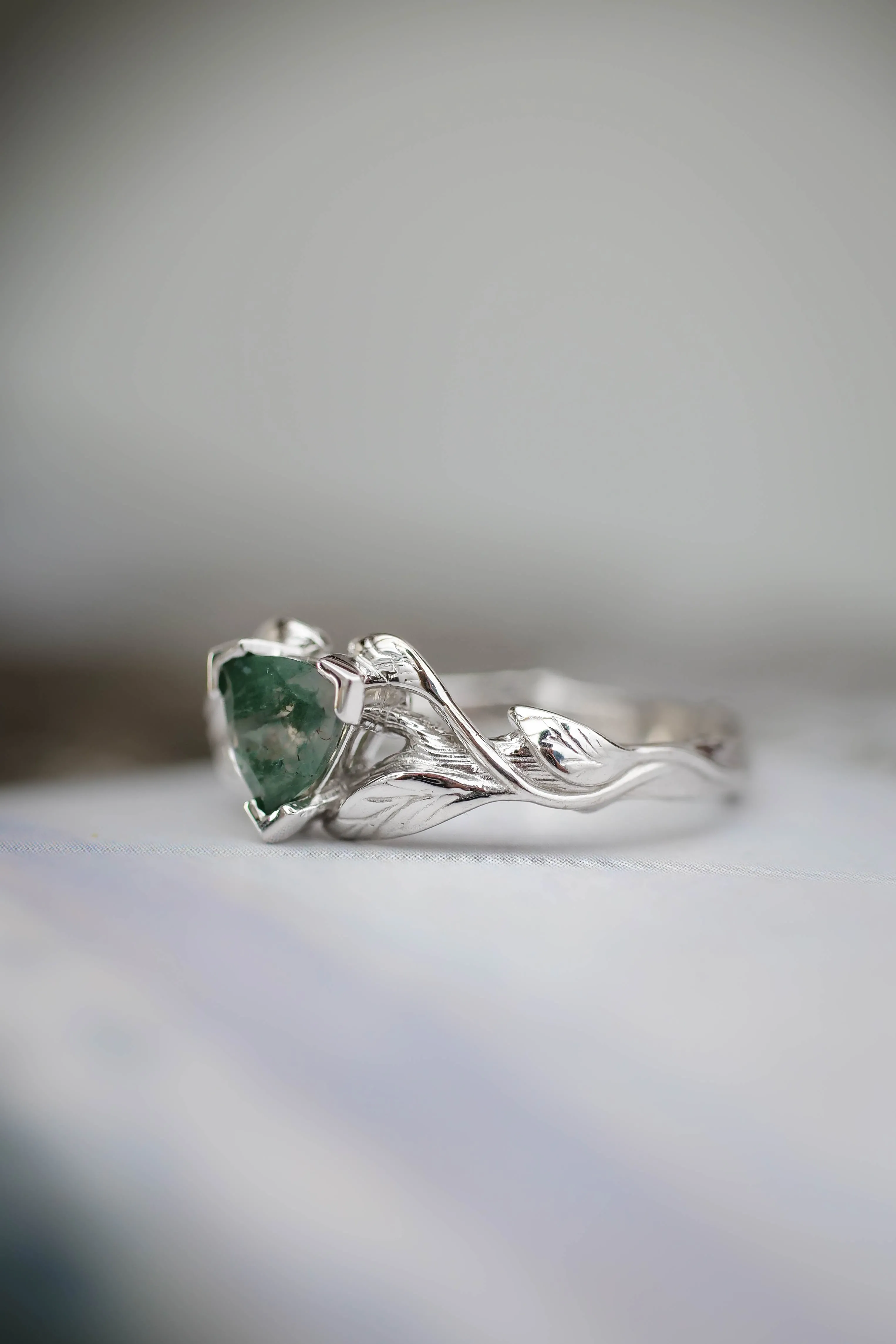 Clematis | branch engagement ring setting, trillion gemstone