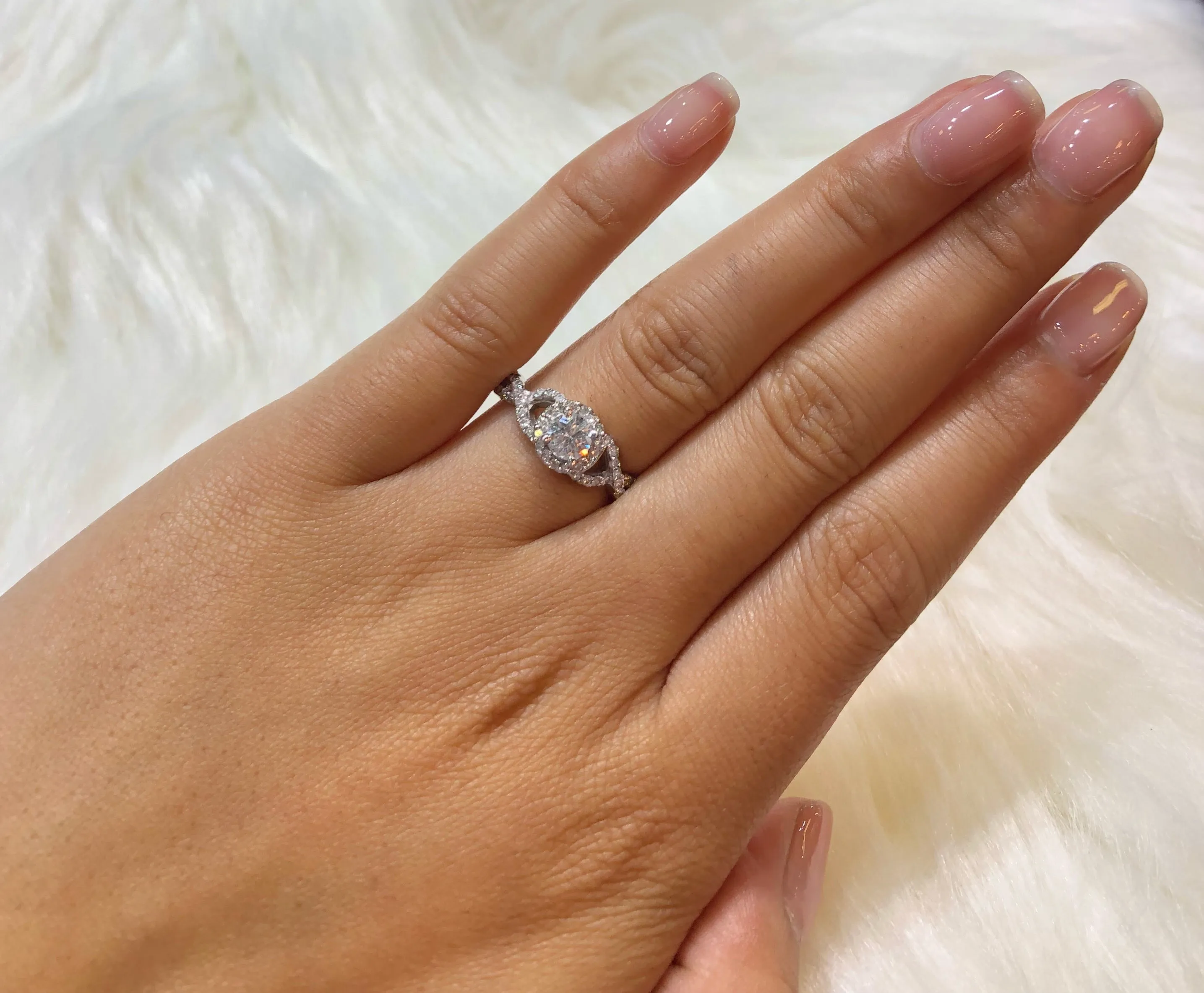 Diamond Engagement Ring 0.77 ct tw 14K White Gold DENG031