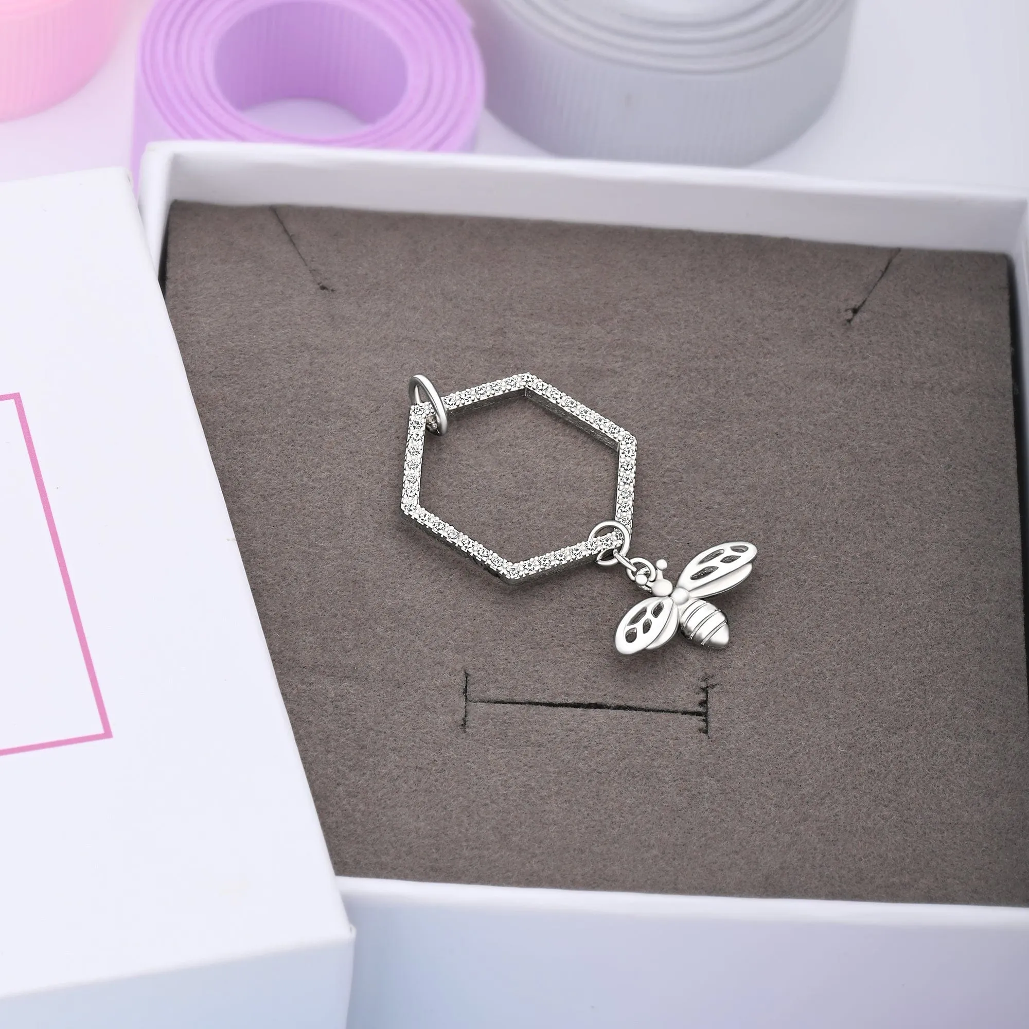 Geometric Honeycomb Pendant with Bee Pendant Silver