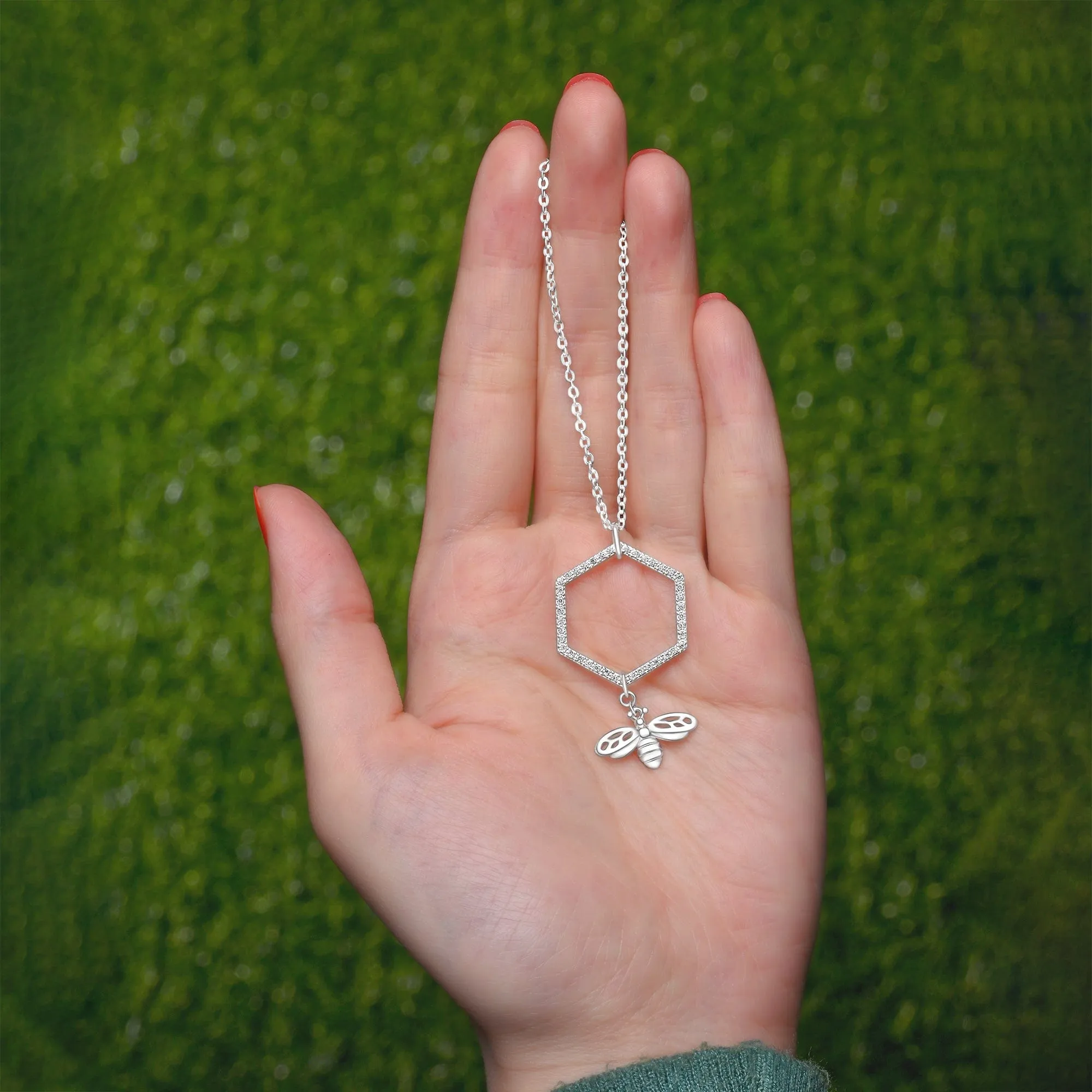 Geometric Honeycomb Pendant with Bee Pendant Silver