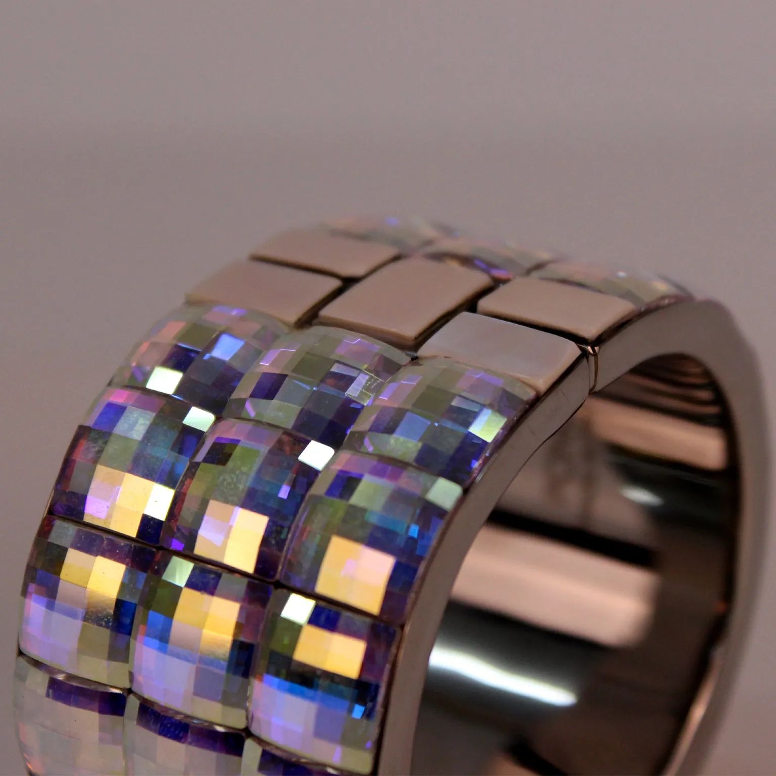 Juan Goodman/Pono Swarovski Crystal and Mother of Pearl Silver Tone Bangle