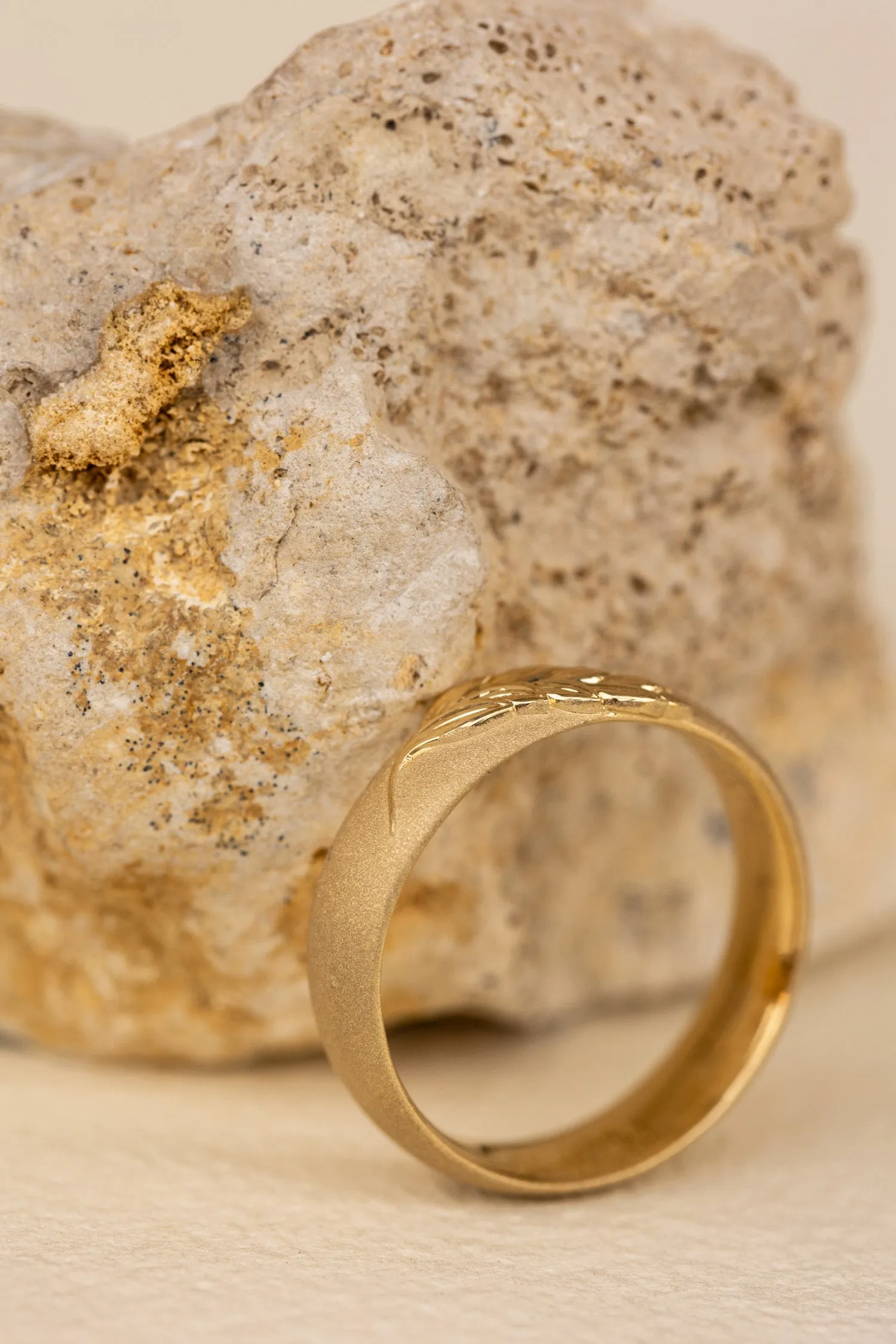 Palm leaf wedding band, sandblast finish, 6 mm wide