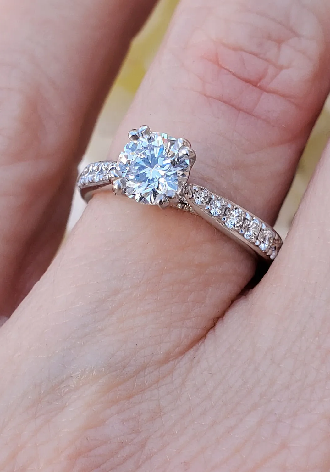 Parade Design Hemera 18K White Gold Round Diamond Ring