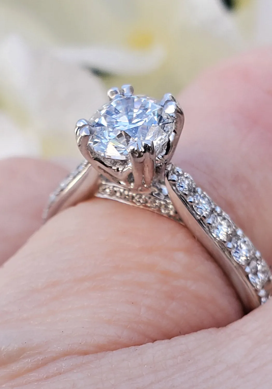 Parade Design Hemera 18K White Gold Round Diamond Ring
