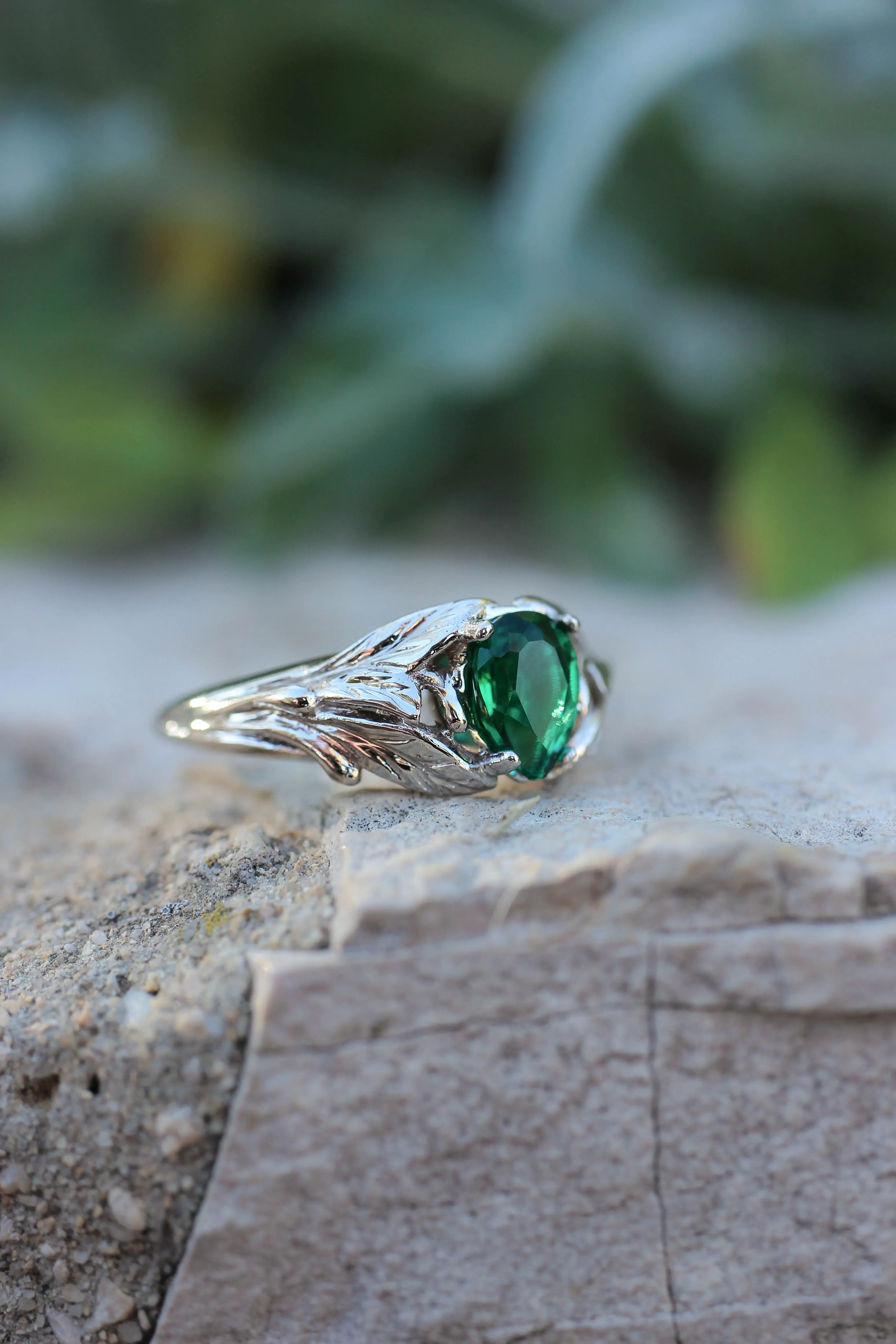 Pear cut emerald ring, leaves engagement ring / Wisteria